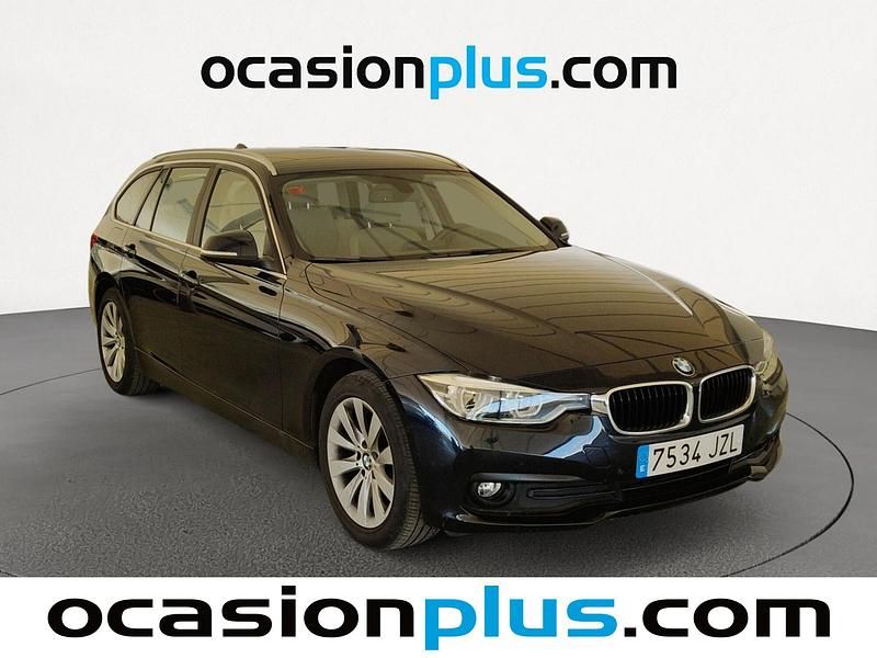 Usado BMW 318 150 CV (110 kW) 2017 Azul Familiar
