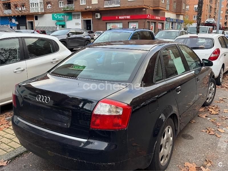 Usado Audi A4 140 CV (102 kW) 2005 Negro Berlina