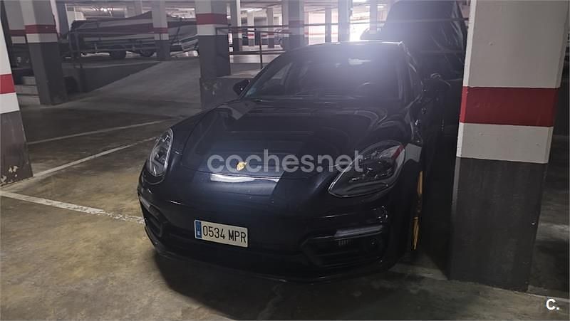 Usado Porsche Panamera Sport Turismo 680 CV (500 kW) 2020 Gris / plata Familiar
