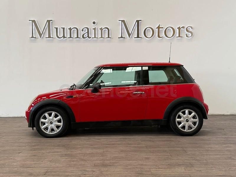 Usado Mini ONE 90 CV (66 kW) 2004 Rojo Utilitario