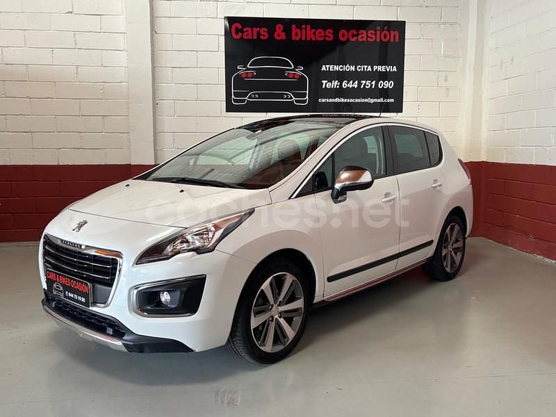 Usado Peugeot 3008 Allure 120 CV (88 kW) 2015 Blanco Berlina