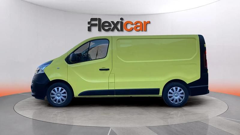 Usado Renault Trafic 120 CV (88 kW) 2020 Amarillo Monovolumen