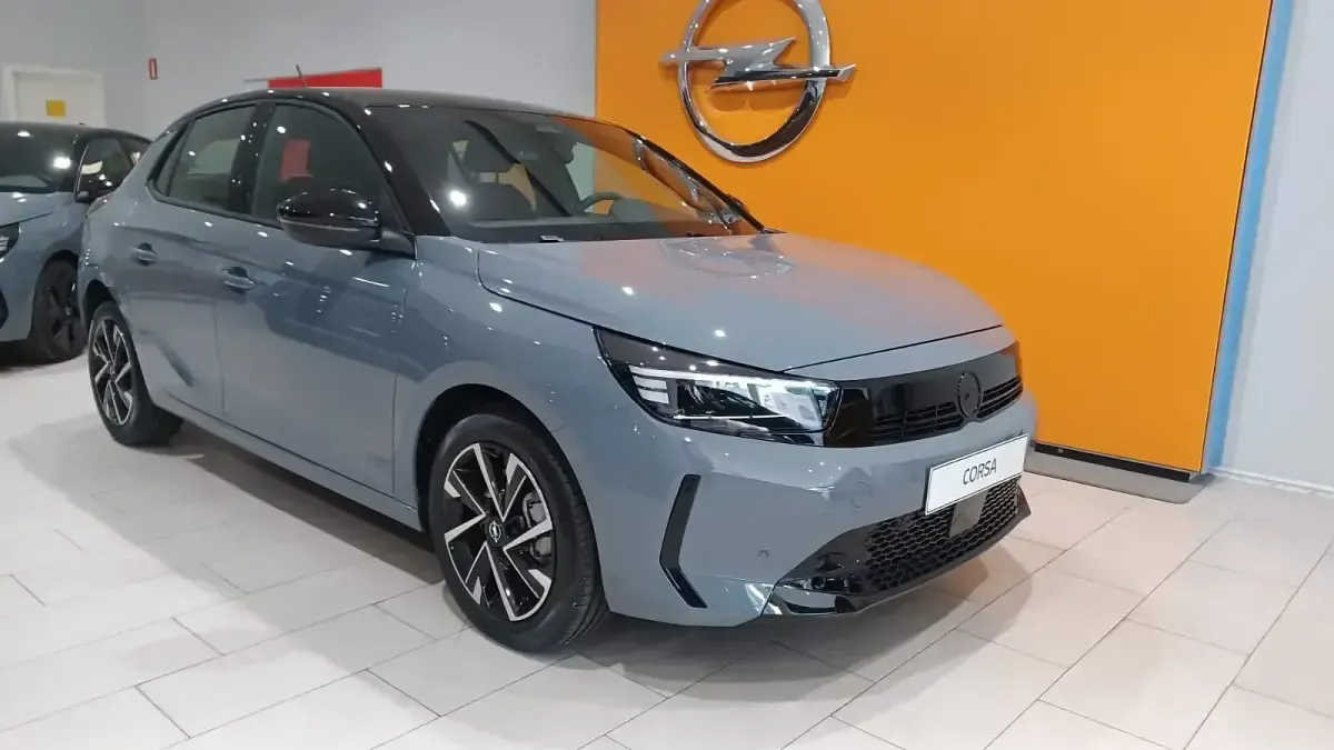 Nuevo Opel Corsa 100 CV (73 kW) 2026 Gris Utilitario