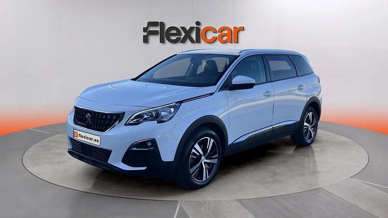 Usado Peugeot 5008 Allure 131 CV (96 kW) 2020 Blanco SUV