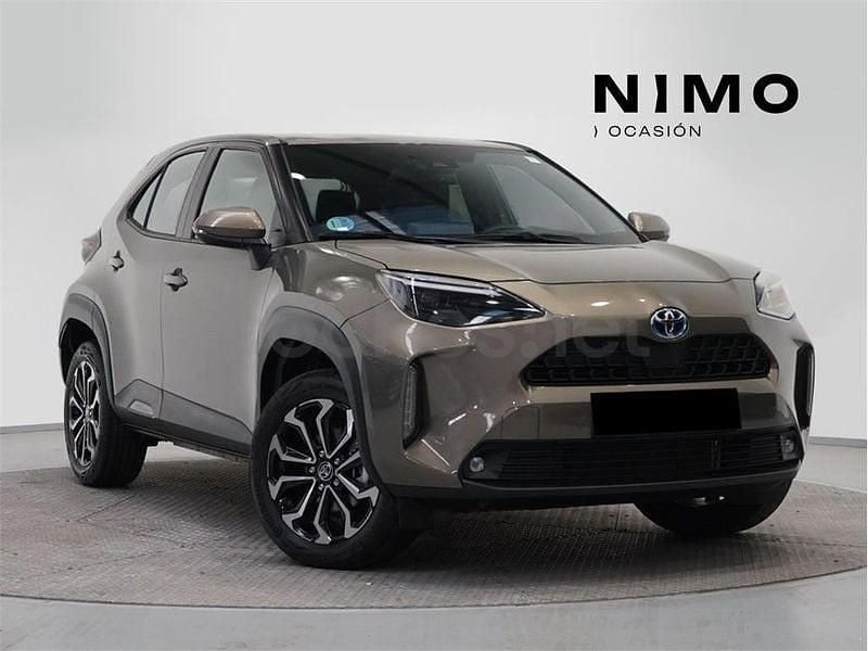 Usado Toyota Yaris Cross Active 116 CV (85 kW) 2024 Negro SUV