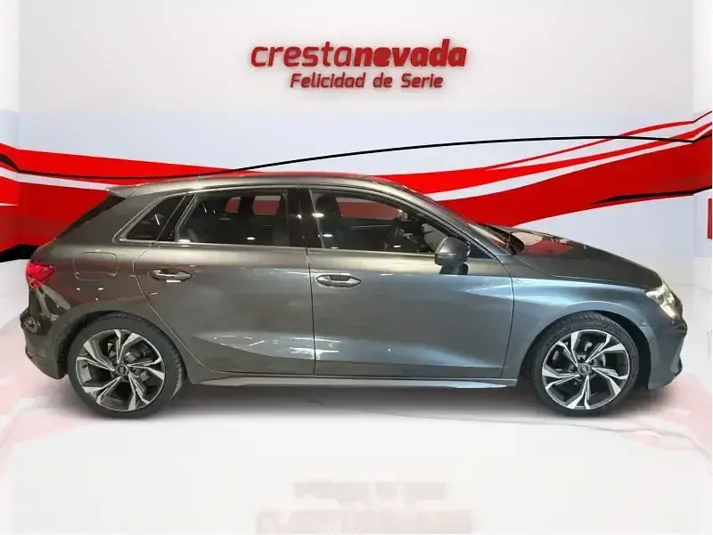 Usado Audi A3 Sportback e-tron S-Line 150 CV (110 kW) 2024 Gris Utilitario