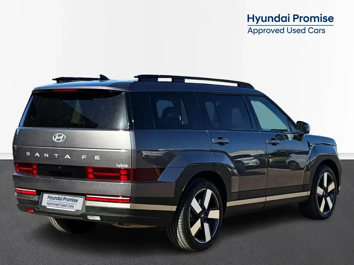 Usado Hyundai Santa Fe Style 179 HP (131 kW) 2025 SUV