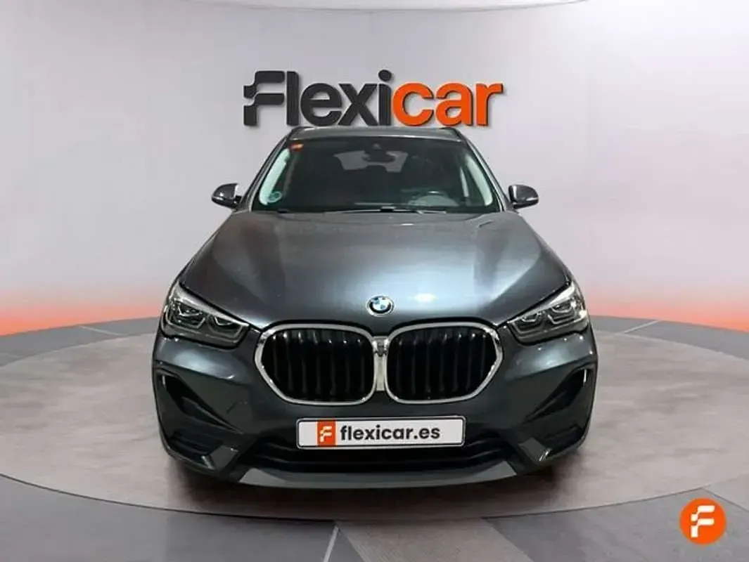 Usado BMW X1 136 CV (100 kW) 2021 Gris SUV