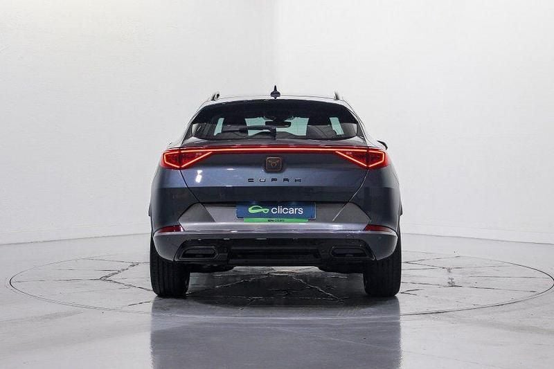 Usado Cupra Formentor 150 CV (110 kW) 2022 Gris / plata SUV