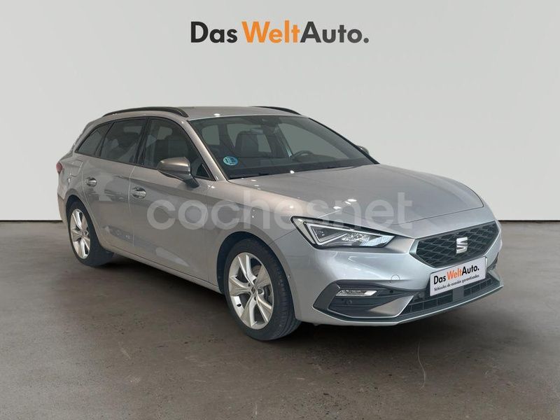 Gris / plata Usado 2024 Seat Leon FR Familiar | 27.500 € (Un poco caro) - Imagen 1/4