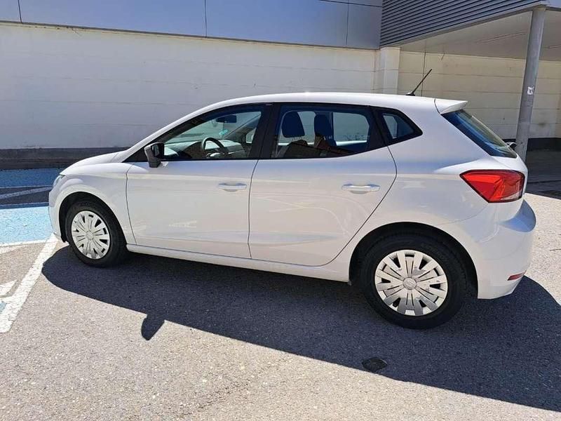 Usado Seat Ibiza Reference 95 CV (69 kW) 2019 Blanco Utilitario