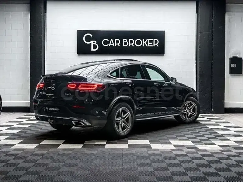 Usado Mercedes GLC300 245 CV (180 kW) 2020 Negro SUV