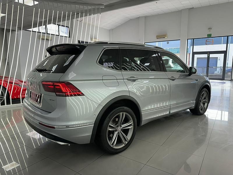 Usado VW Tiguan Allspace R-line 150 CV (110 kW) 2020 Gris SUV