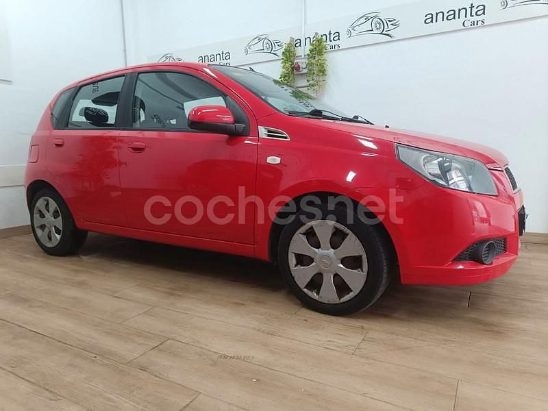 Usado Chevrolet Aveo LT 86 CV (63 kW) 2011 Rojo Berlina