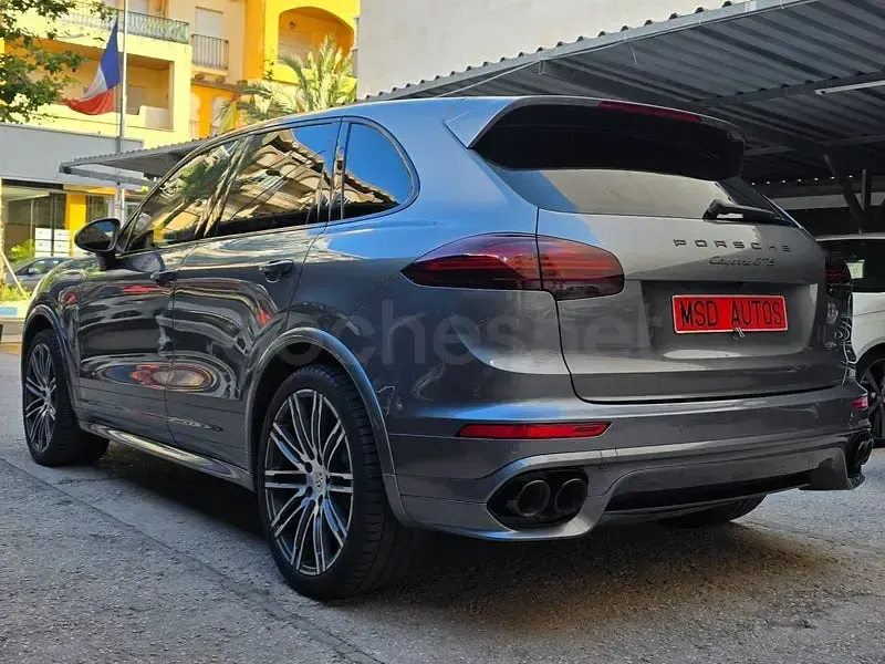 Usado Porsche Cayenne GTS 440 CV (323 kW) 2015 Gris / plata SUV
