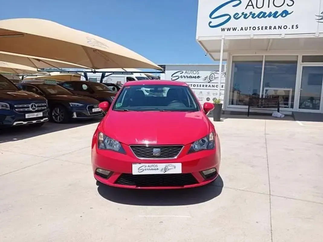 Usado Seat Ibiza Style 105 CV (77 kW) 2017 Rojo Berlina