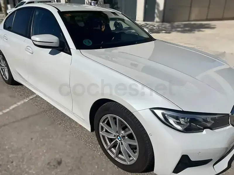 Usado BMW 330 265 CV (194 kW) 2019 Blanco Berlina
