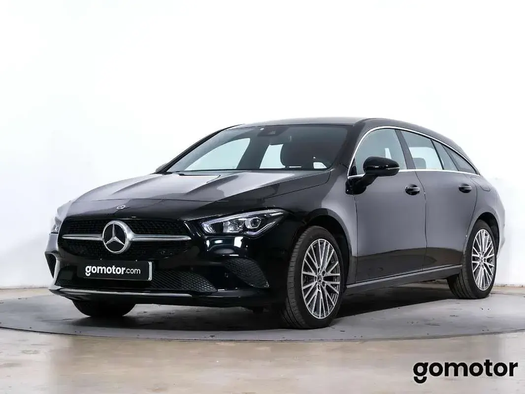 Usado Mercedes CLA250 218 CV (160 kW) 2023 Negro Coupe