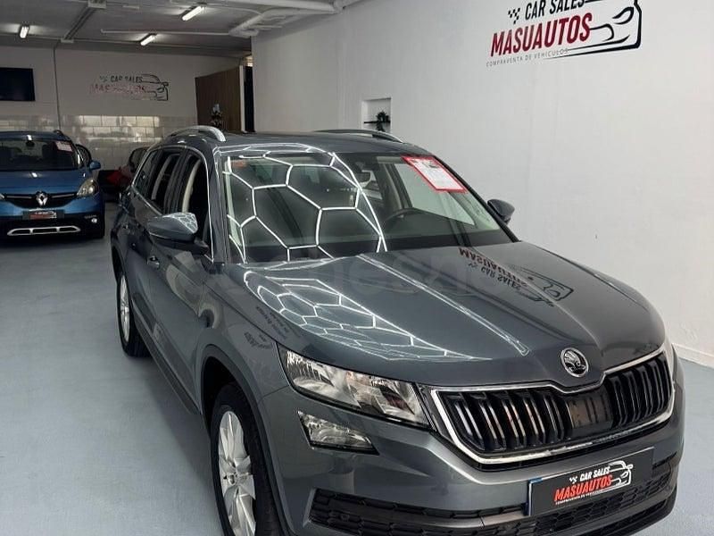 Usado Skoda Kodiaq Active 125 CV (91 kW) 2018 Gris / plata SUV