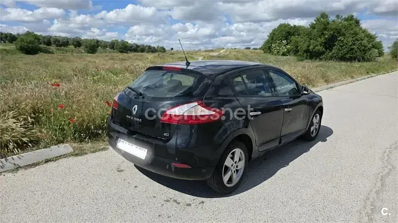 Occasion Renault Mégane Dynamique 105 PK (77 kW) 2010 Zwart Sedan