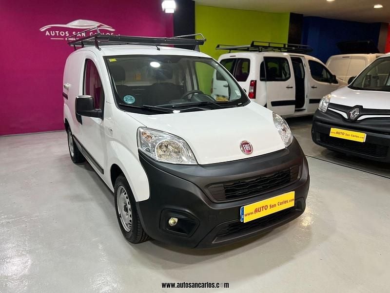 Blanco Usado 2018 Fiat Fiorino Van | 7500 € (Precio justo) - Imagen 1/4