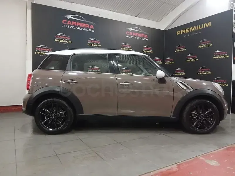Usado Mini Cooper S Countryman 184 CV (135 kW) 2012 Marrón SUV