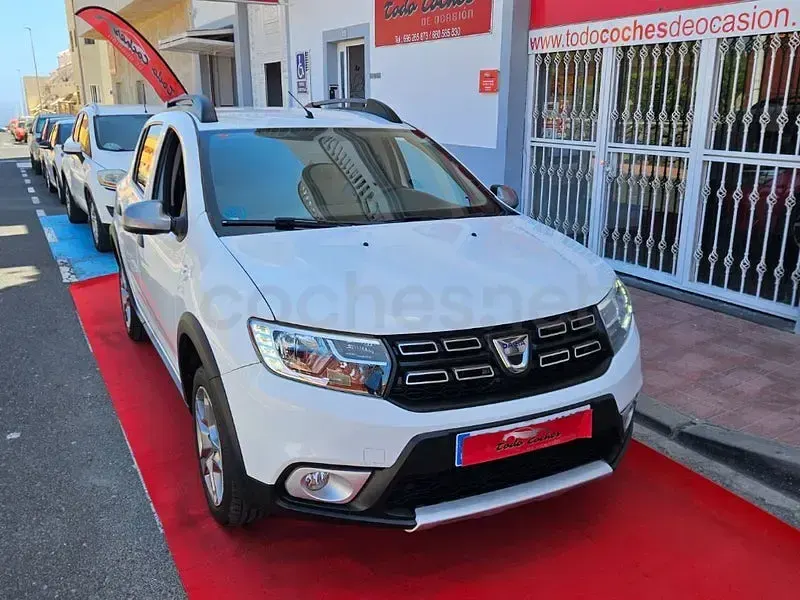 Usado Dacia Sandero Essentiel 73 CV (53 kW) 2018 Blanco Berlina