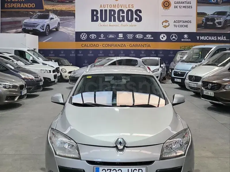 Usado Renault Mégane GrandTour 110 CV (80 kW) 2011 Gris / plata Familiar