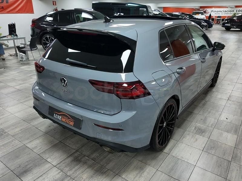 Usado VW Golf VIII GTI Clubsport 300 CV (220 kW) 2024 Gris / plata Berlina