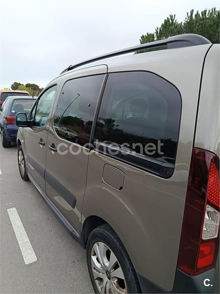 Usado Citroën Berlingo Feel 110 CV (80 kW) 2018 Beige Monovolumen