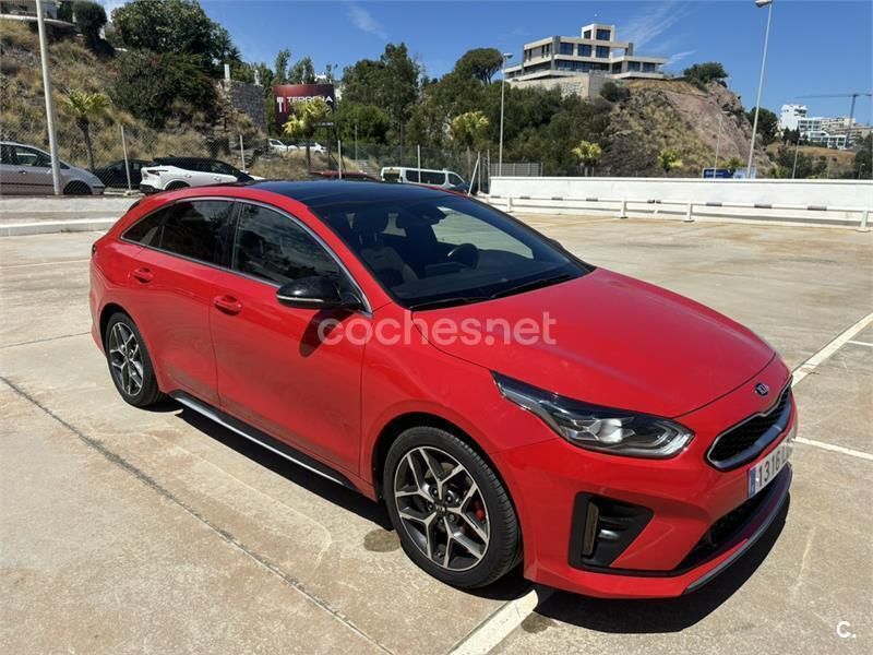 Usado Kia ProCeed GT-Line 120 CV (88 kW) 2020 Rojo Utilitario