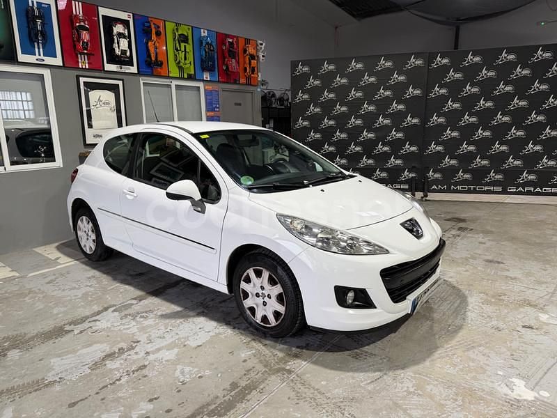 Blanco Usado 2011 Peugeot 207 Berlina | 5450 € (Precio justo) - Imagen 1/4