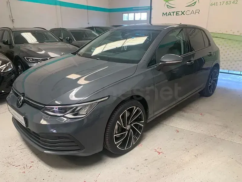 Usado VW Golf VIII Style 150 CV (110 kW) 2023 Gris / plata Berlina