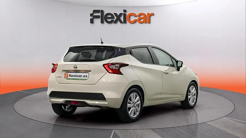 Usado Nissan Micra Acenta 117 CV (86 kW) 2019 Beige Utilitario
