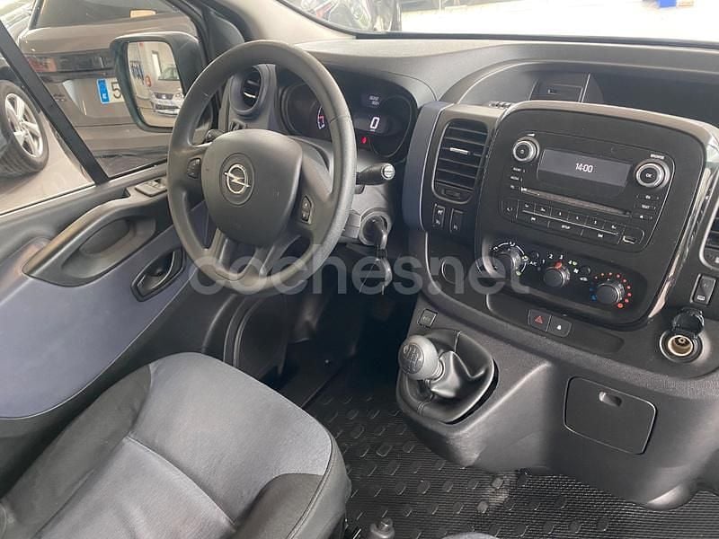 Usado Opel Vivaro 145 CV (106 kW) 2018 Gris / plata Monovolumen