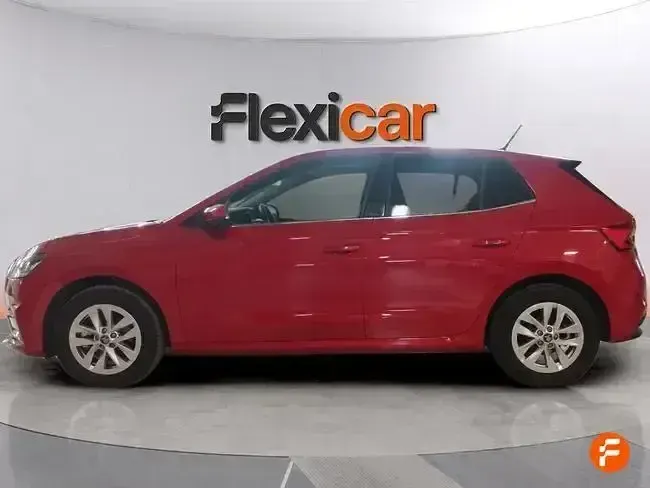 Usado Skoda Fabia Selection 115 CV (84 kW) 2025 Rojo Utilitario