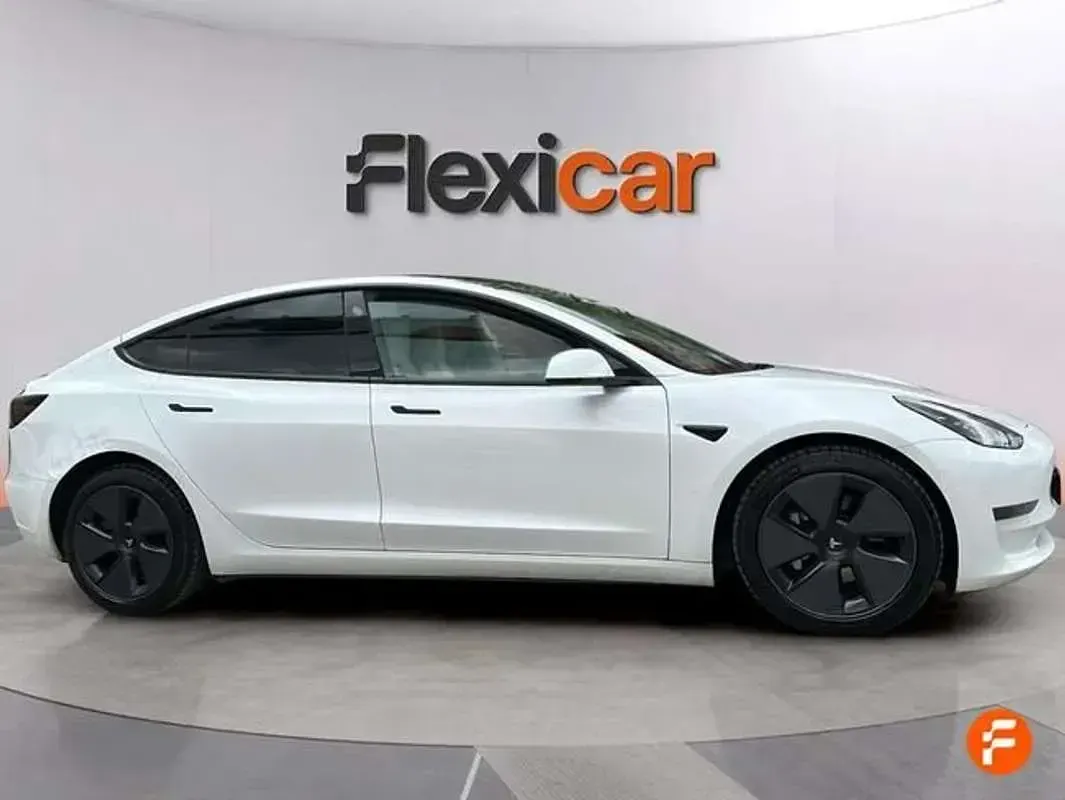 Usado Tesla Model 3 RWD 225 kW (306 CV) 2021 Blanco Berlina