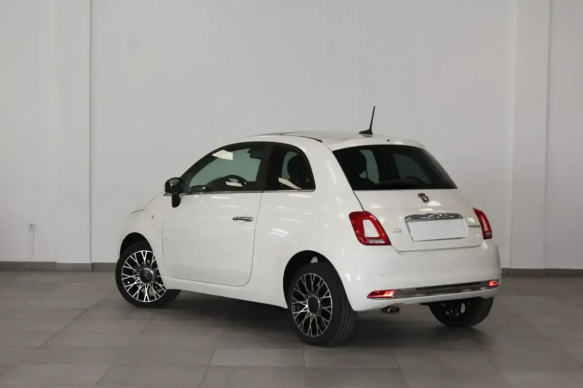 Usado Fiat 500 Dolcevita 71 CV (52 kW) 2023 Beige Utilitario