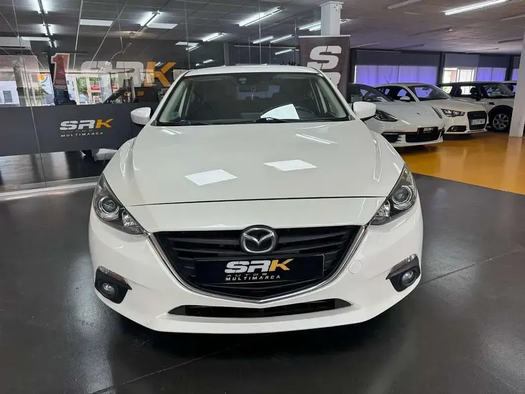 Usado Mazda 3 Style 150 CV (110 kW) 2014 Blanco Utilitario