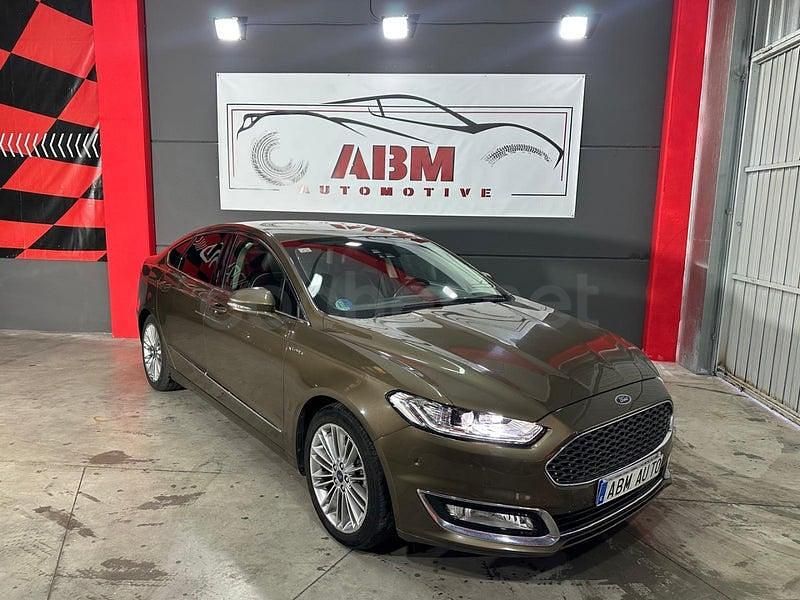 Usado Ford Mondeo Vignale 187 CV (137 kW) 2019 Beige Berlina