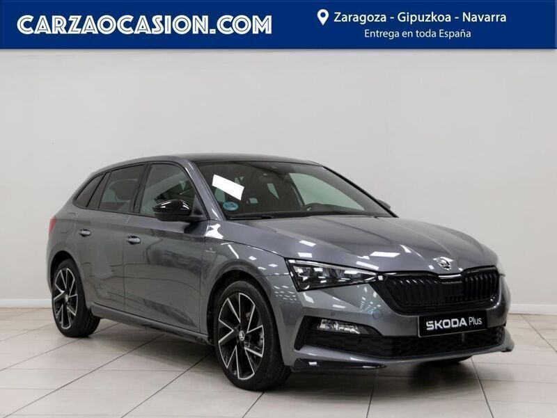 Gris / plata Usado 2024 Skoda Scala Monte Carlo Utilitario | 22.200 € (Un poco caro) - Imagen 1/4