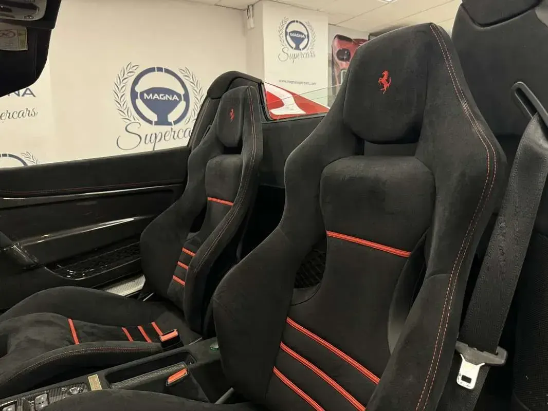 Usado Ferrari 458 2015 Rojo Descapotable