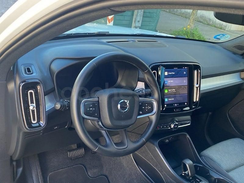 Usado Volvo XC40 Core 163 CV (119 kW) 2025 Blanco SUV