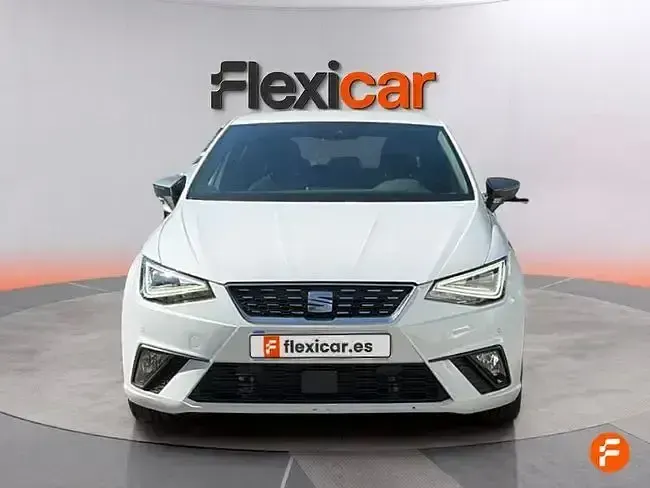 Usado Seat Ibiza 115 CV (84 kW) 2024 Blanco Utilitario