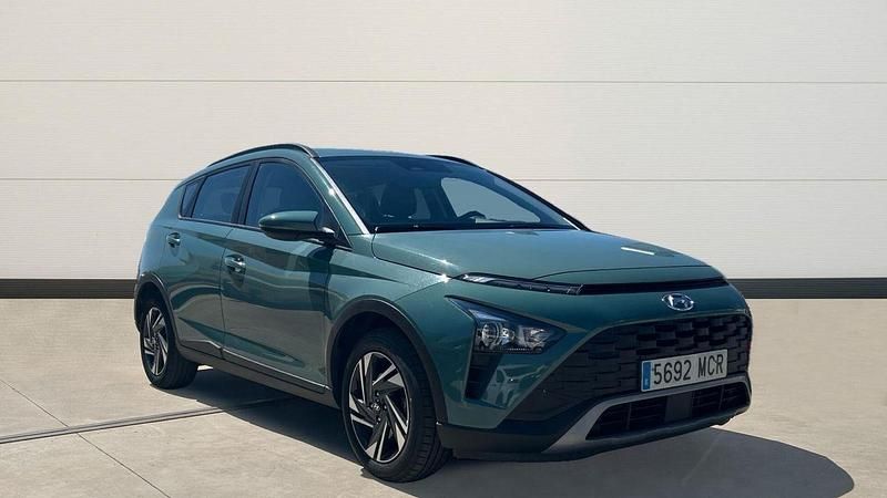 Usado Hyundai Bayon 100 CV (73 kW) 2022 Verde SUV