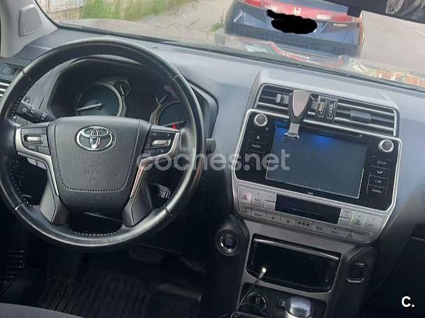 Verde Usado 2020 Toyota Land Cruiser SUV | 46.000 € (Caro) - Imagen 1/4