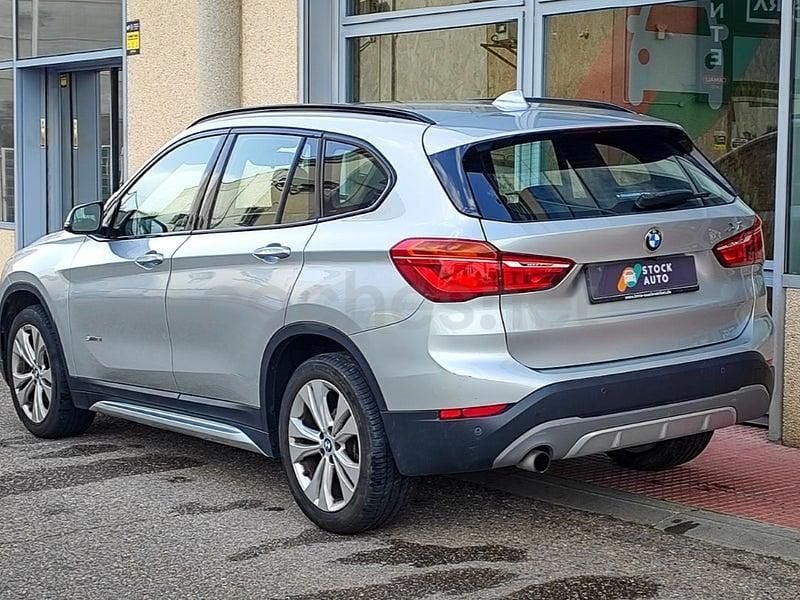 Usado BMW X1 Sport Line 136 CV (100 kW) 2016 Gris / plata SUV