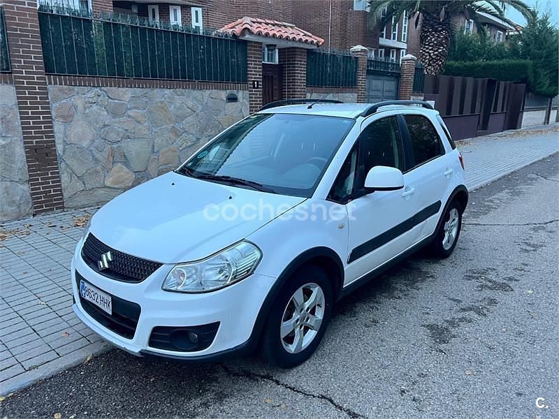 Blanco Usado 2012 Suzuki SX4 GLX SUV | 4100 € (Precio justo) - Imagen 1/4