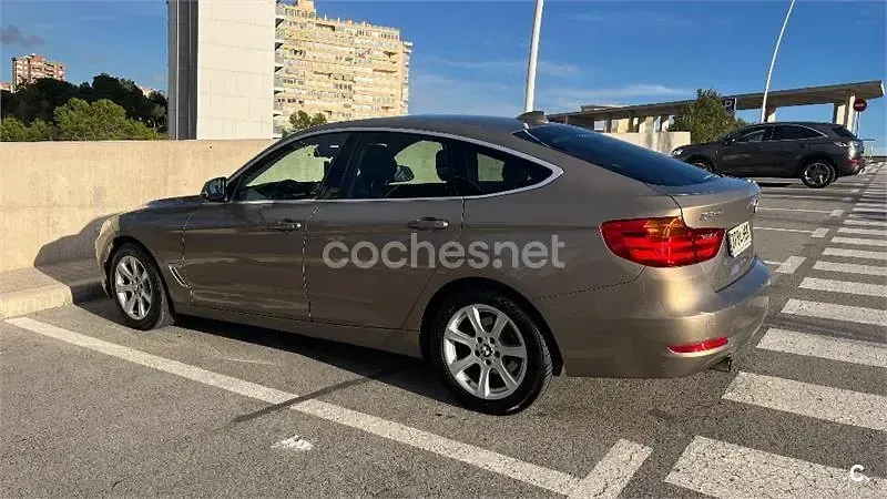 Usado BMW 320 Gran Turismo 184 CV (135 kW) 2013 Beige Berlina
