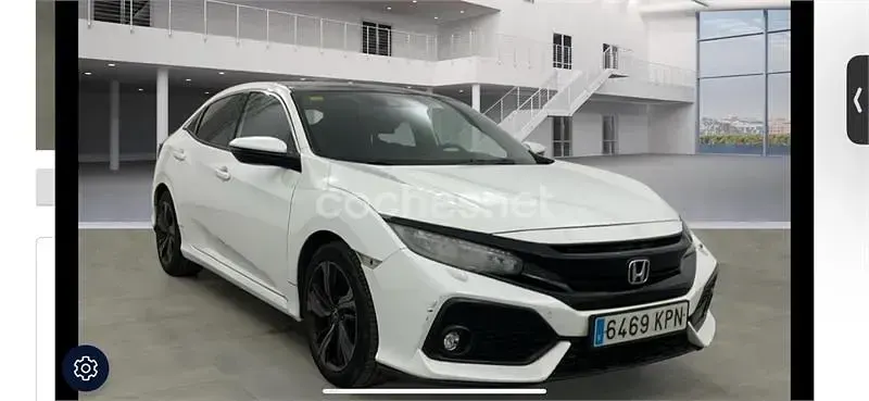 Usado Honda Civic Executive 129 CV (94 kW) 2018 Blanco Berlina